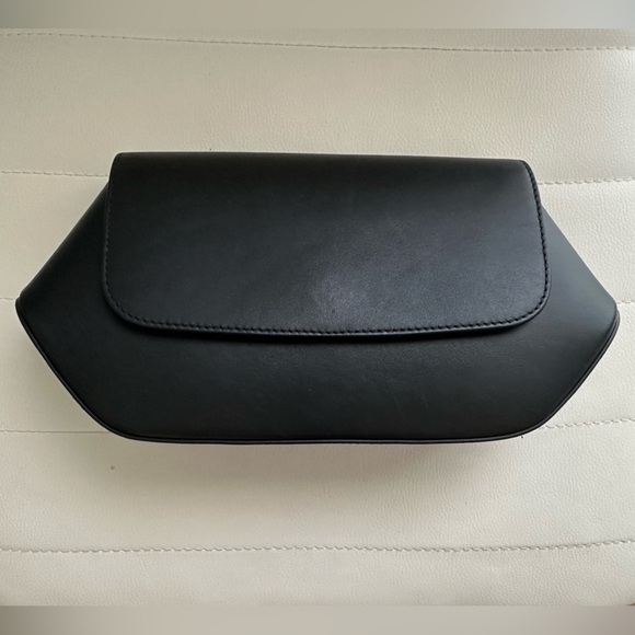 Cuyana Bags Cuyana Hexagon Clutch Black Poshmark